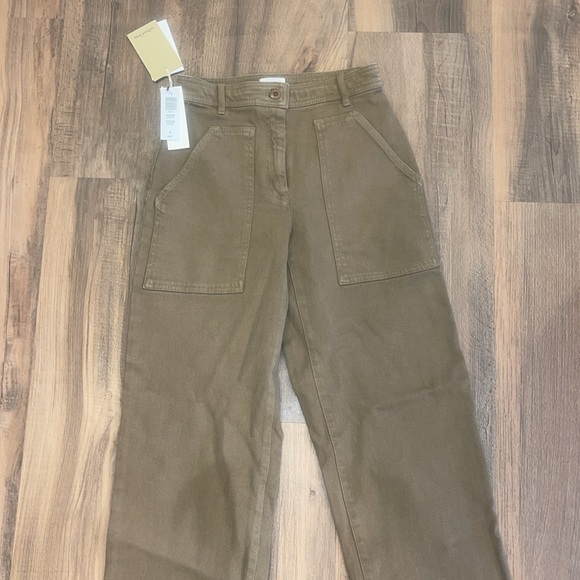 Aritzia Modern Utility Cargo Pant - Picture 9 of 10